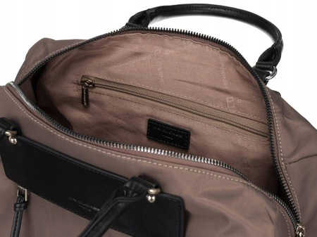 Kompakte City Bag in Baguetteform – David Jones