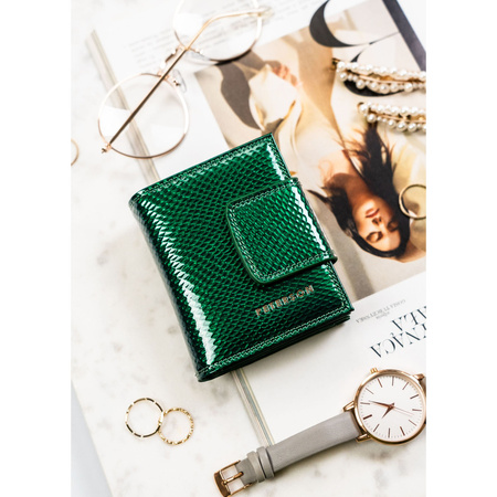 Damen Geldbörse aus grünem Echtleder mit Druckknopf- und Bügelverschluss – Peterson