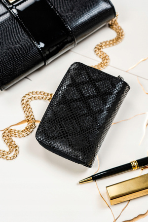 Glänzende Damen Geldbörse aus echtem Leder – Lorenti