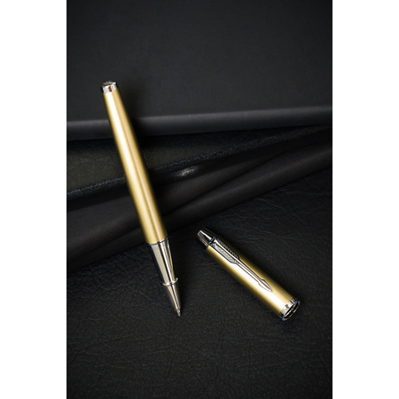 Oliwgrüner Metallkugelschreiber mit schwarzer Mine – Peterson