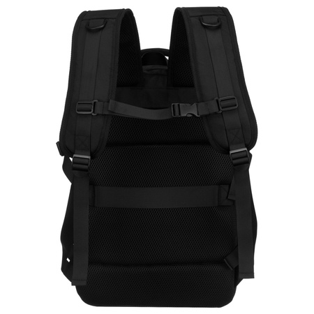 Schwarzer Reise-Rucksack, ideal als Handgepäck für das Flugzeug - Peterson