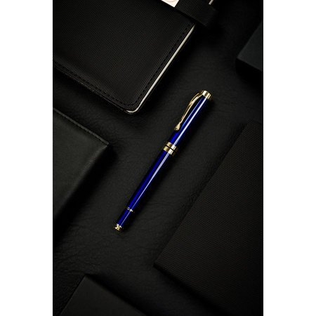 Eleganter Metallkugelschreiber in Marineblau mit goldenen Akzenten – Peterson