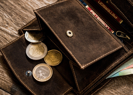 Herren Geldbörse aus Nubukleder im Retro-Stil – Peterson