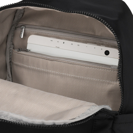 Kleiner, schwarzer Damen-Rucksack aus Polyester, ein Hauptfach mit Außentasche – Peterson