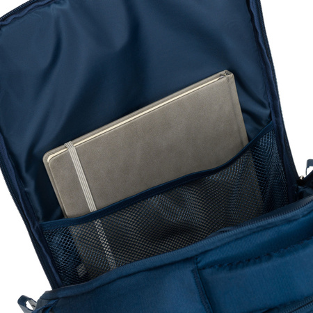 Reise-Rucksack aus Cordura in Marineblau, ausgestattet mit USB-Anschluss - Peterson