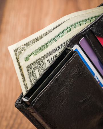 Kompakte Herren Geldbörse aus Leder – Always Wild