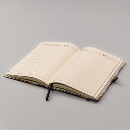 Notizbuch A5 im festen Einband mit Blumenmuster – Peterson