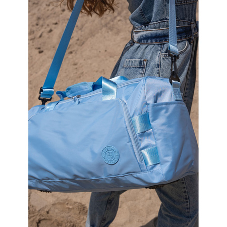 Wochenendtasche in Hellblau mit Koffergurt – Peterson