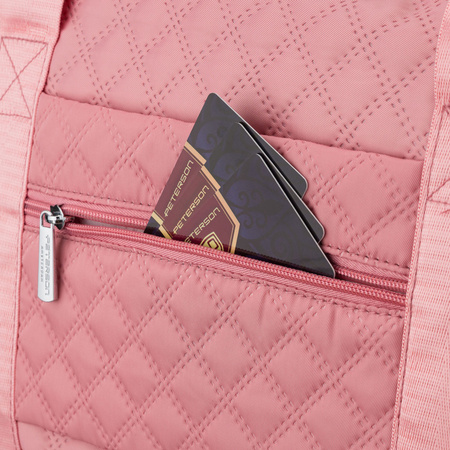 Trainings-Tasche aus Polyester in Rosa, aufgehängt an bequemen Griffen - Peterson