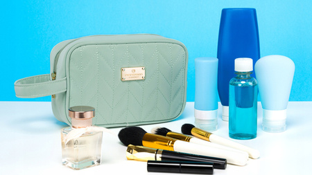 Reisekosmetiktasche in Grün mit Innentasche – Peterson