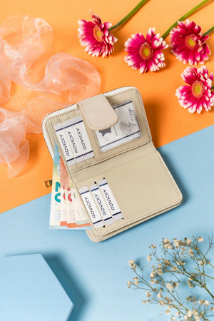 Elegante Damen Geldbörse aus Leder mit Druckknopf und Reißverschluss – Lorenti