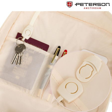 Praktischer Reise-Rucksack in Ecru, ausgestattet mit einem Netzfach und Kompressionsriemen – Peterson