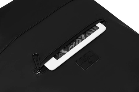 Wasserabweisender Rucksack in Schwarz mit Schnallenverschluss – Peterson