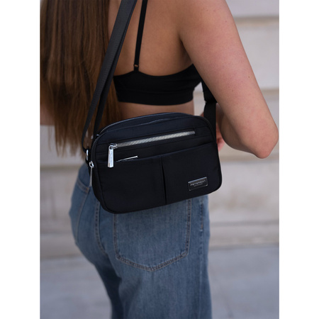 Schwarze Damen-Umhängetasche mit breitem Gürtel - Peterson