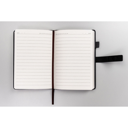 Geschenkset: Schwarzes Notizbuch A5 mit Linien und schwarzer Kugelschreiber – Peterson