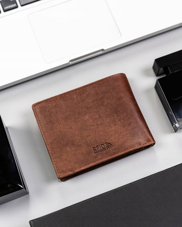 Herren Geldbörse aus Leder mit Zierprägung – Peterson