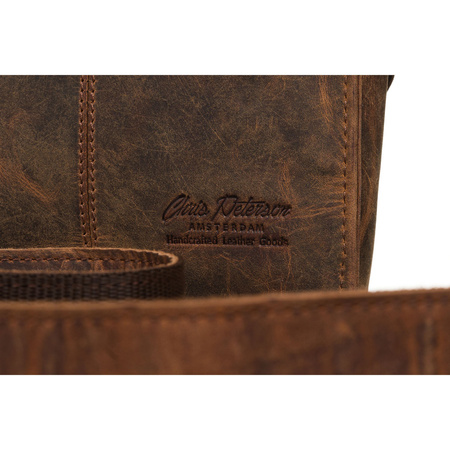 Braune Herren Umhängetasche aus Leder mit Reißverschluss und Druckknöpfen – Peterson