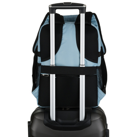 Reise-Rucksack in Blau, zweifach unterteilt und an verstellbaren Schultergurten aufgehängt – Peterson