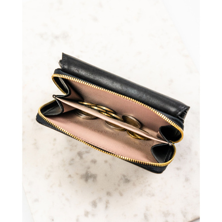 Mittelgroße Damen-Geldbörse aus Öko-Leder in Schwarz, Modell mit Platz für die Zulassungsbescheinigung - Rovicky