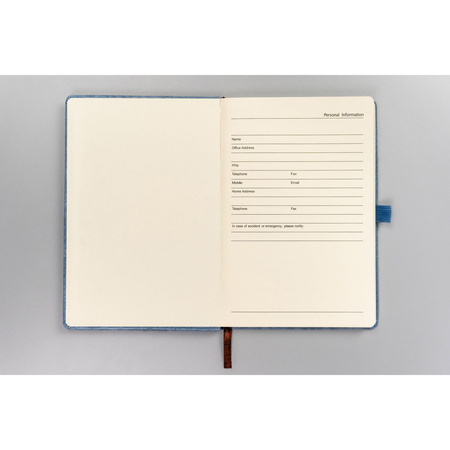 Hellblaues Notizbuch A5 mit Linien und Gummiband – Peterson