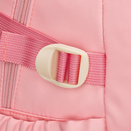 Modischer Schulrucksack aus Polyester in Rosa, an verstellbaren Trägern hängend - Peterson