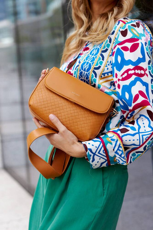 Damen Umhängetasche aus Öko-Leder mit Klappe – Rovicky