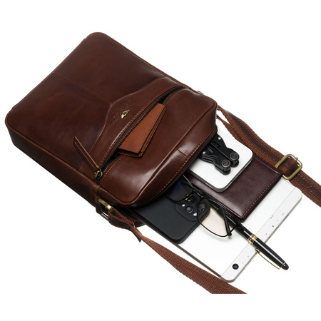Einfache, braune Herren-Umhängetasche aus Naturleder – Peterson