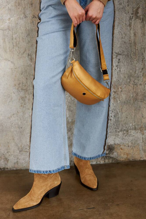 Geräumige Damen Gürteltasche aus Leder – Peterson