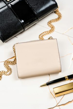 Geräumige Damen Geldbörse aus Öko-Leder – Peterson