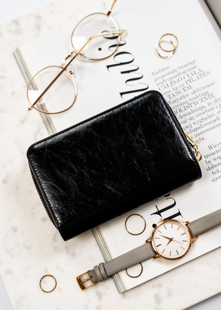 Schwarze Leder Geldbörse mit Druckknopf und RFID-Schutz – Peterson