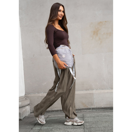 Grauer Damenrucksack aus Nylon und Öko-Leder mit Außentasche - Peterson