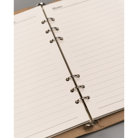 Notizbuch A5 mit Linien und Magnetverschluss – Peterson