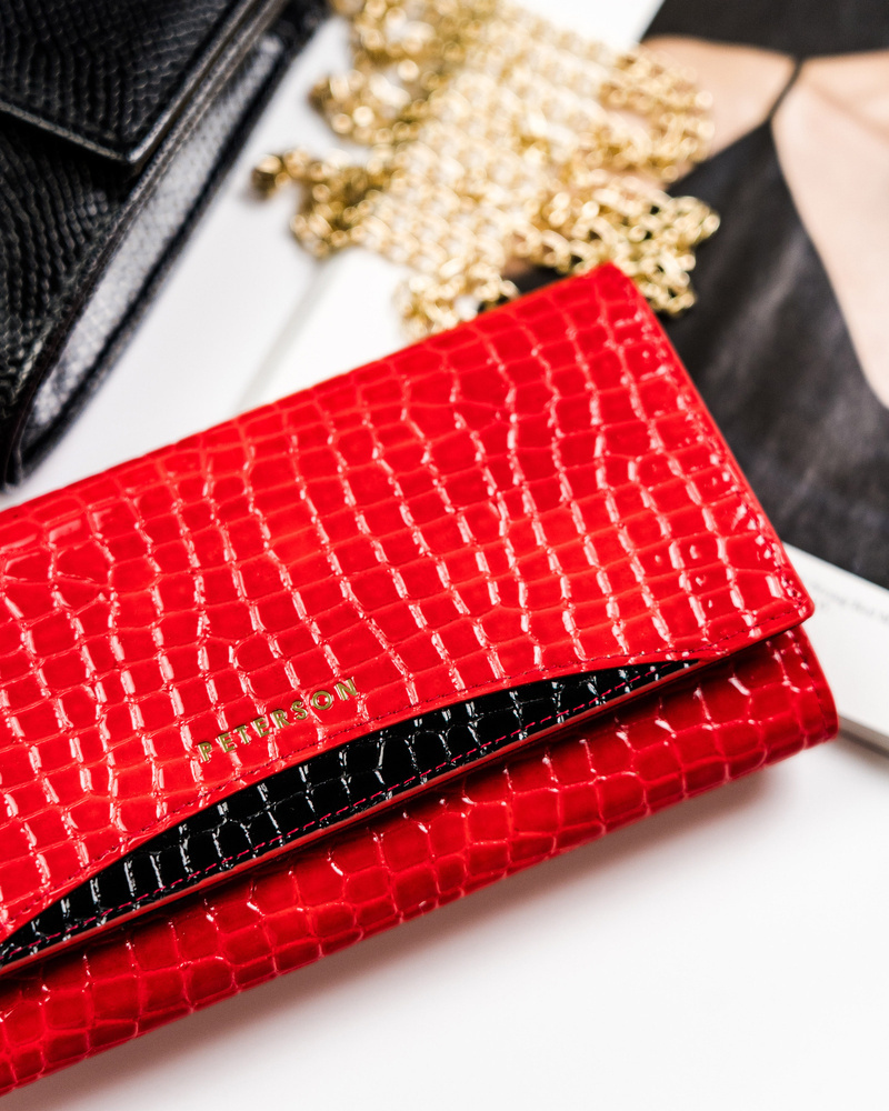 Große Damen Geldbörse aus Lackleder mit Animal-Print – Peterson – Bild 3
