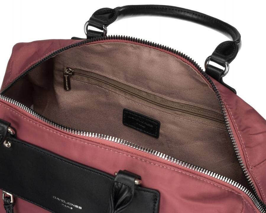 Kompakte City Bag in Baguetteform – David Jones