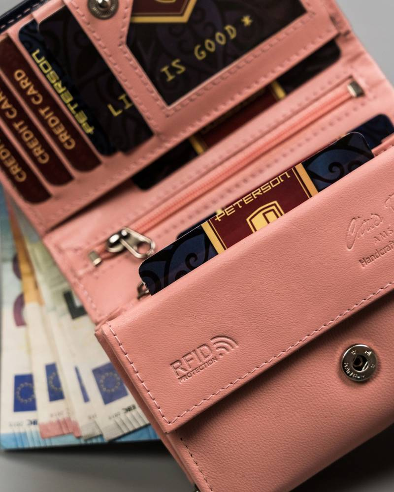 Mittlere Damen Geldbörse aus Echtleder – Peterson – Bild 10