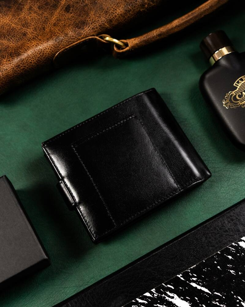 Geschenkset: Herren Geldbörse aus Leder und Schlüsselanhänger – Rovicky – Bild 5