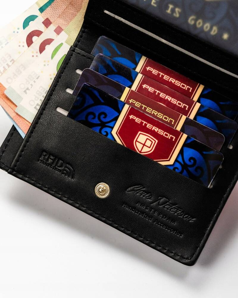Kleine Damen Portemonnaie aus Öko-Leder – Peterson