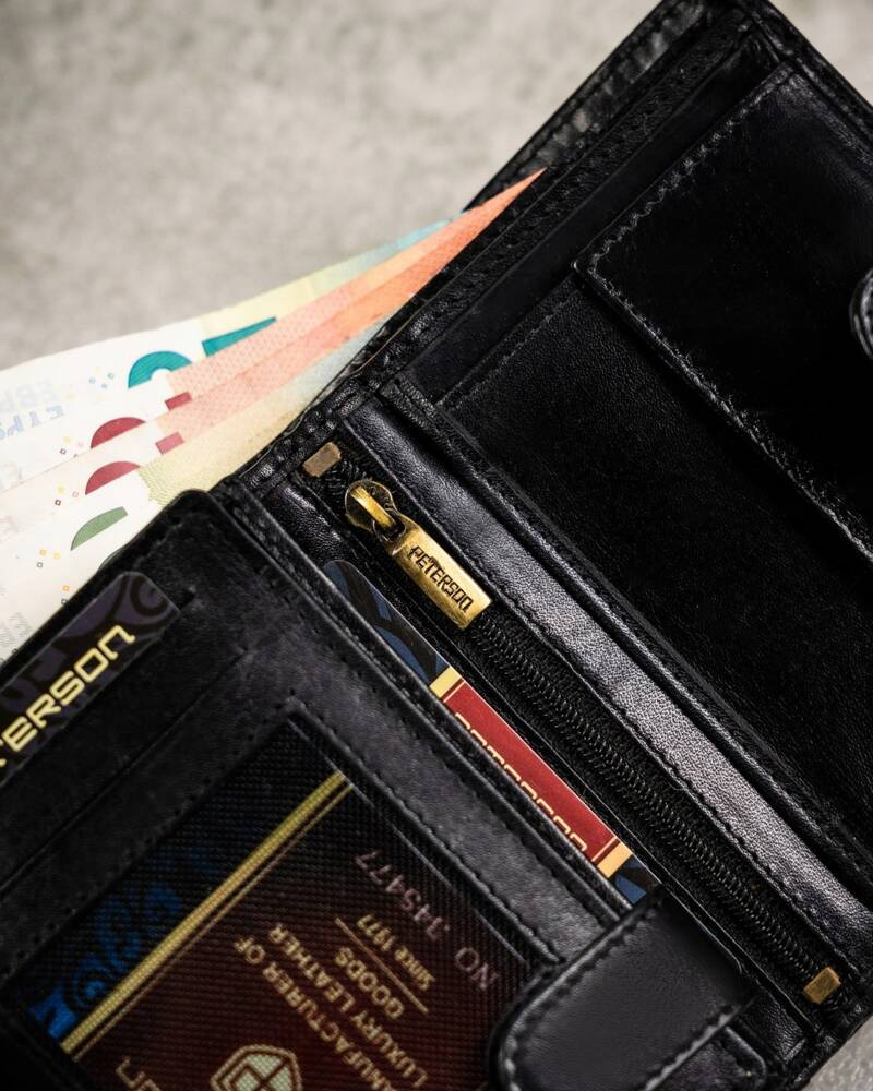 Geschenkset: Herren Geldbörse aus Leder, Kartenetui und Schlüsselanhänger – Peterson – Bild 10