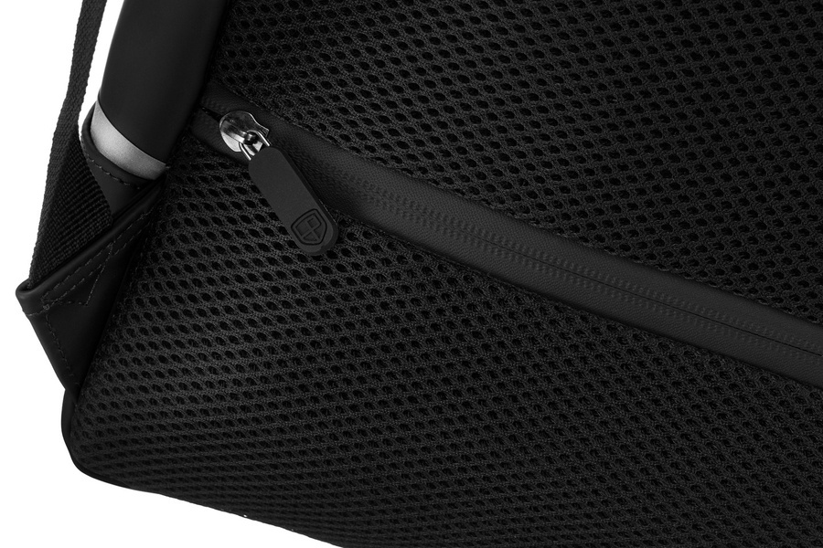 Robuster City Rucksack aus Synthetikmaterial mit Etui im Set – Peterson – Bild 6