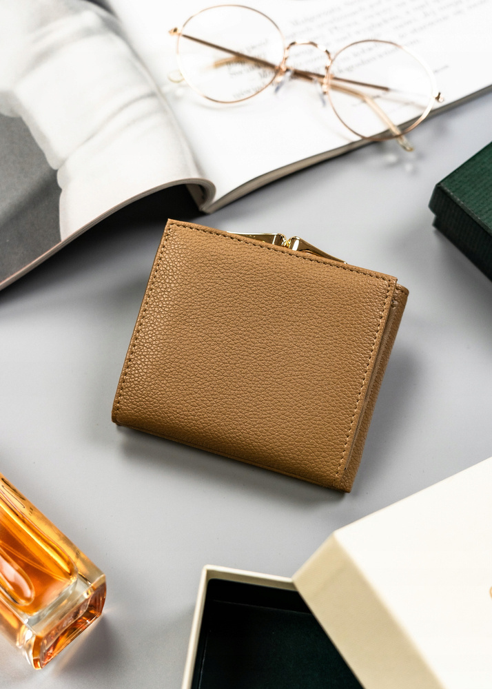 Kleine Damen Geldbörse aus Öko-Leder mit Druckknopf und Bügelverschluss – Milano Design – Bild 4