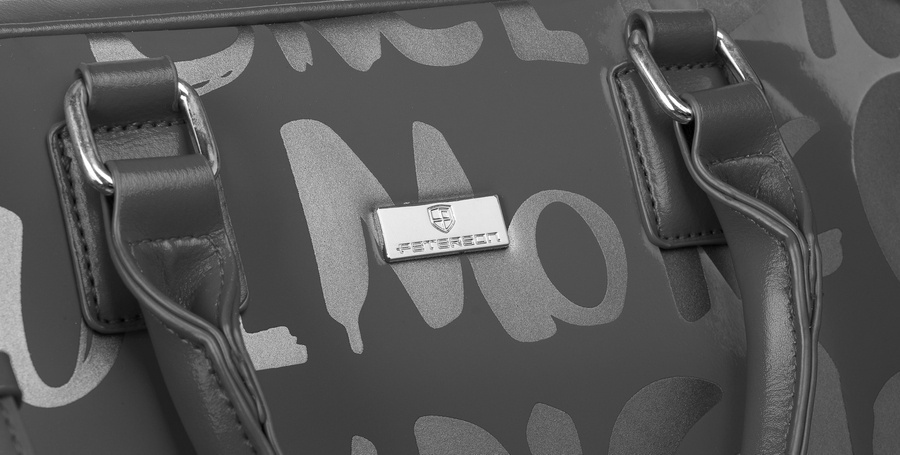Klassische Handtasche mit Aufschrift – Peterson – Bild 4