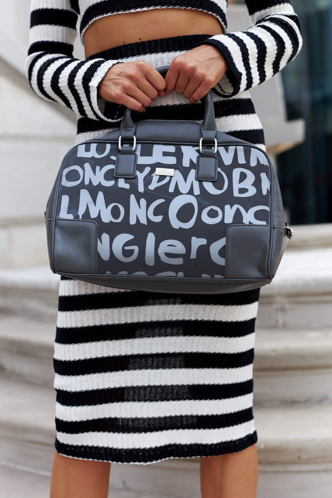 Klassische Handtasche mit Aufschrift – Peterson – Bild 5