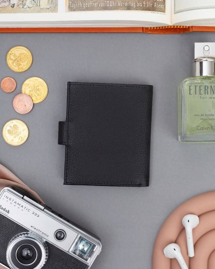Kartenetui aus Leder mit Druckknopf und RFID-Schutz – 4U Cavaldi – Bild 4