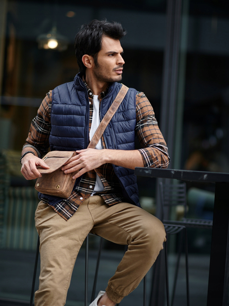Herren-Ledertasche mit Taschen - Always Wild – Bild 5