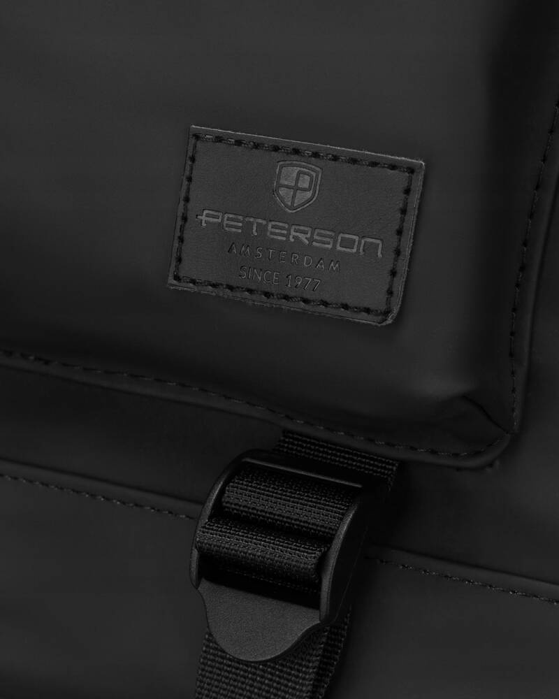 Großer City-Rucksack aus wasserabweisendem Material in Schwarz – Peterson – Bild 10