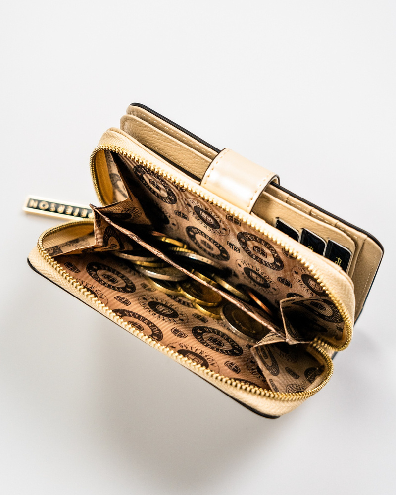 Kleine Damen Geldbörse in Beige mit Reißverschluss und Druckknopf – Peterson – Bild 10