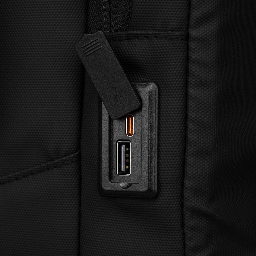 Reiserucksack in Schwarz mit Vakuumfach und USB-Anschluss – Peterson – Bild 23