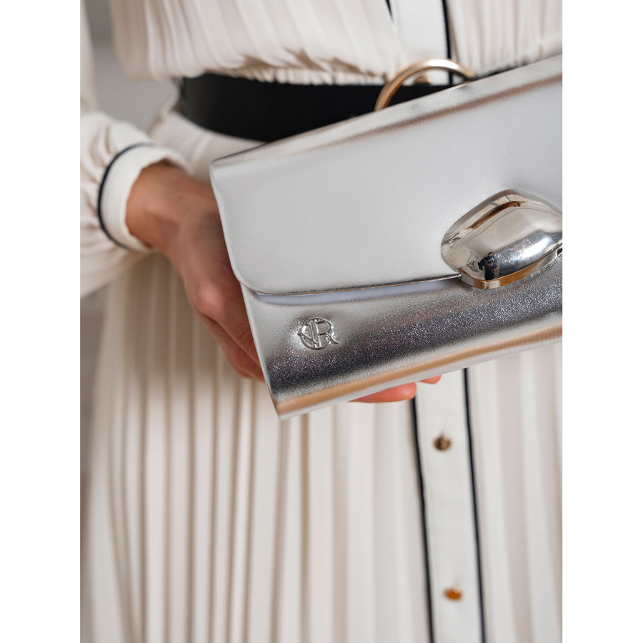 Silberne Damen Clutch aus Öko-Leder – Rovicky – Bild 9