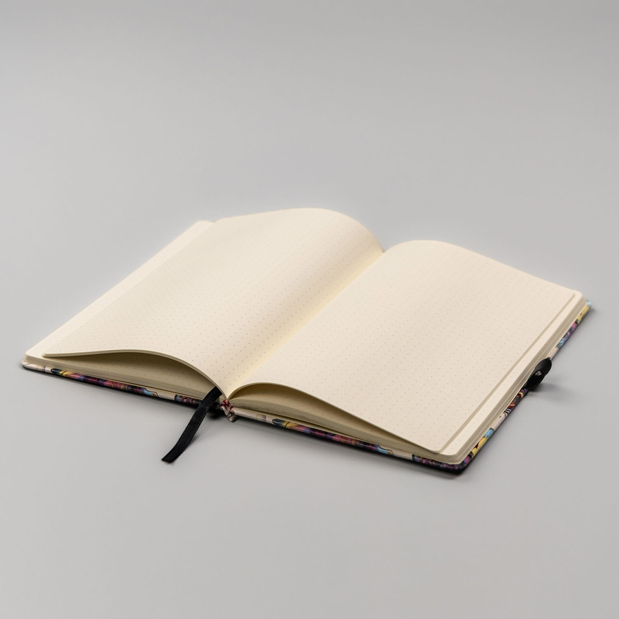 Notizbuch A5 mit Blumenmuster, punktiert und mit Gummiband – Peterson – Bild 7