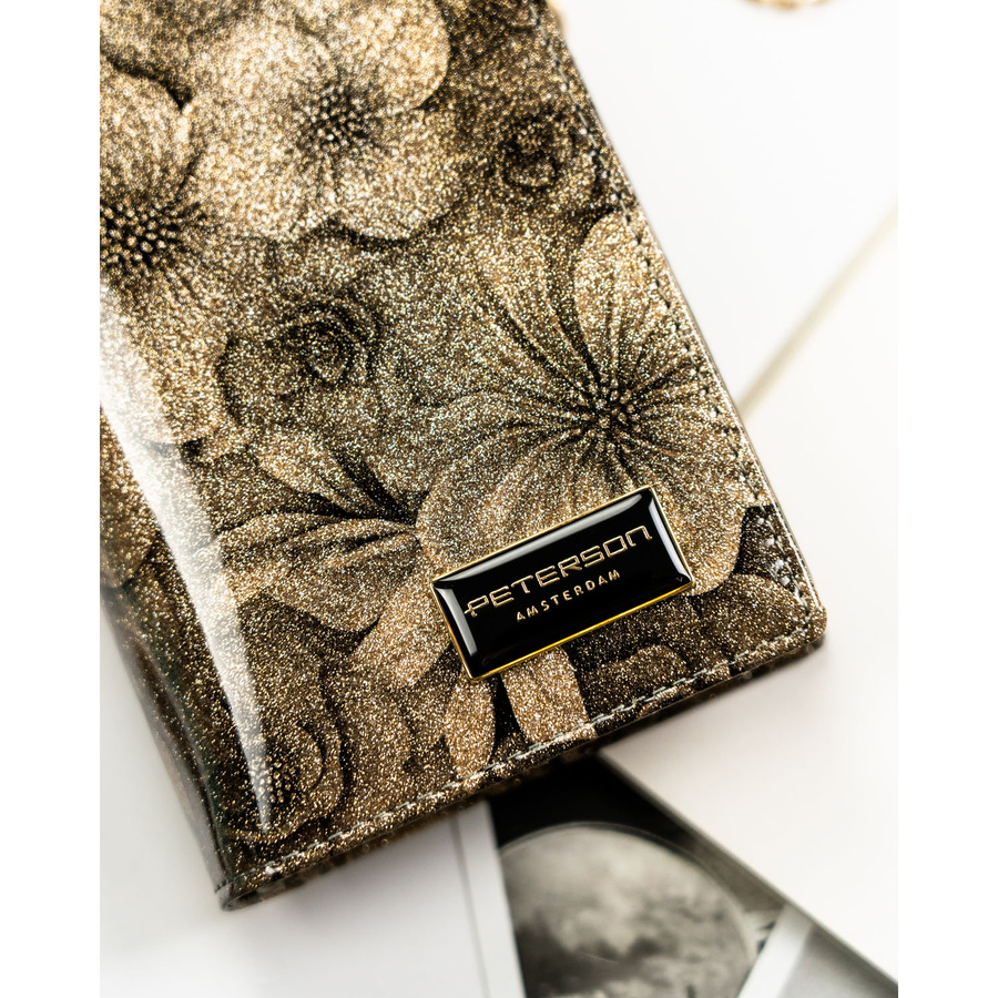 Vertikale, lackierte Damen-Geldbörse aus echtem und ökologischem Leder in Gold mit Blumenmuster - Peterson – Bild 5